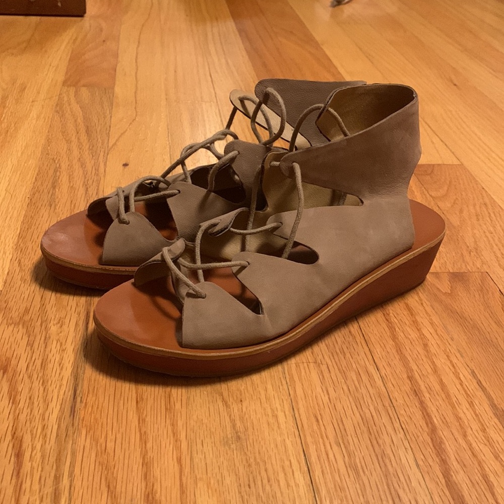 Lucky Brand LP Hipsta Tan Lace Up Wedge Sandal Size 8.5
